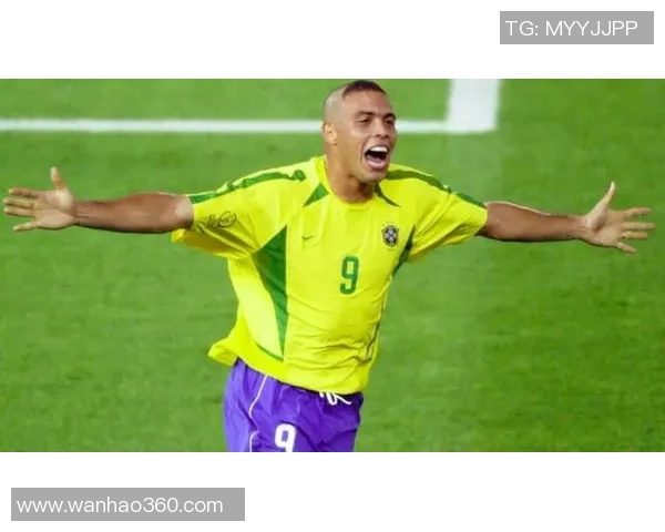 绿色头发的足球明星女孩展现青春活力与独特魅力的精彩瞬间 绿色头发的足球明星女孩展现青春活力与独特魅力的精彩瞬间